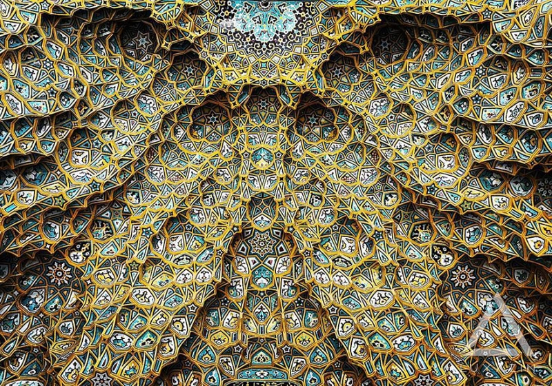 iraninan mosque celling