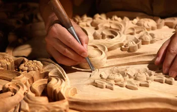 چوب مناسب مبلمان کدام است؟